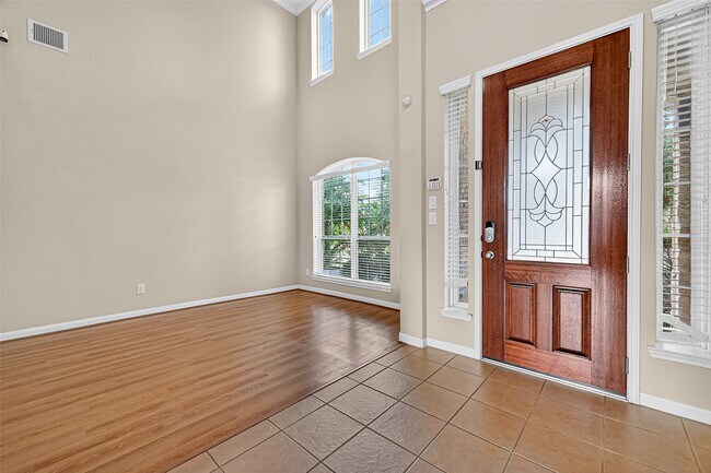 Foto del edificio - 11002 Kirker Ln