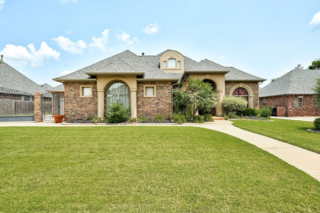 Building Photo - Gorgeous house in Rivendell community.