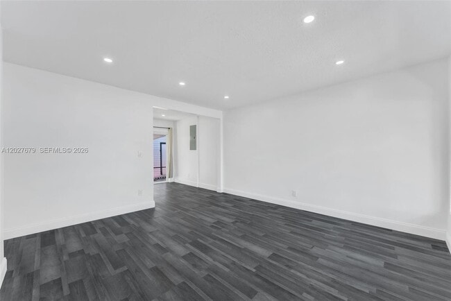 Building Photo - 4917 SW 43rd Terrace