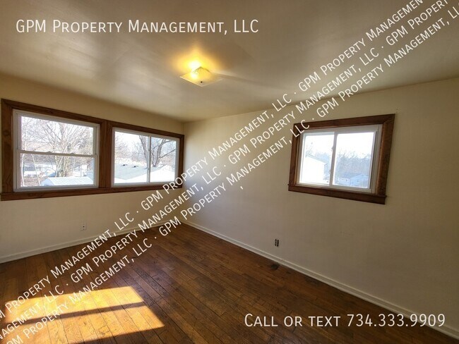 Foto del edificio - 32256 Oscoda Ct