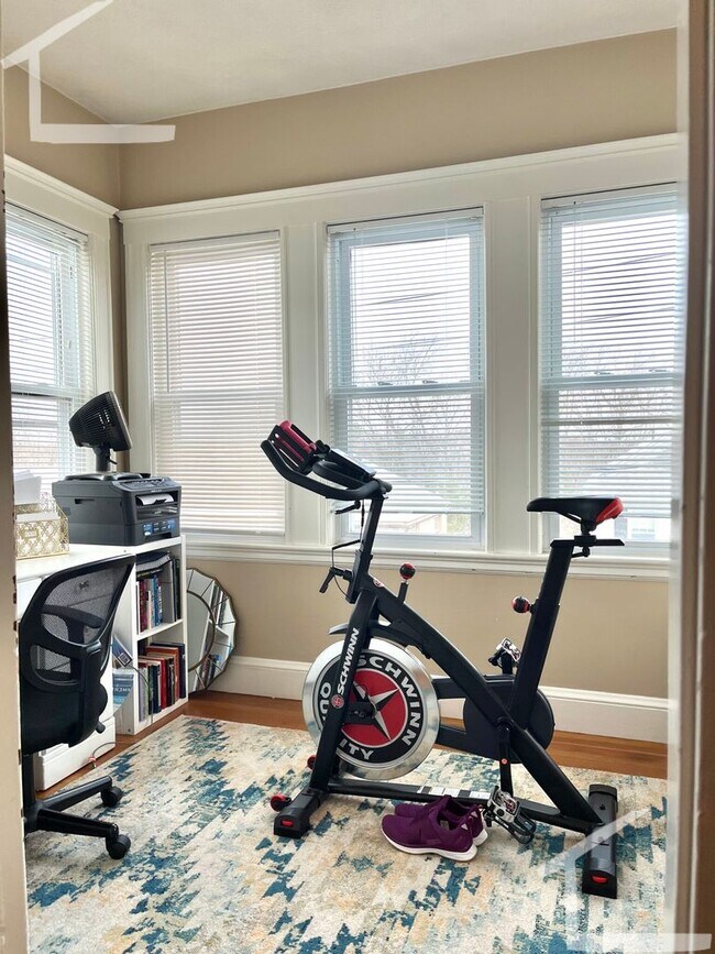 Foto del edificio - Nice 3 bed in oak square