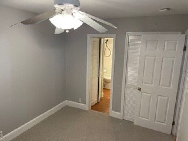 Foto del edificio - 3035 Q St NW