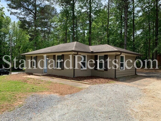 Foto del edificio - 2294 San Fernando Pl