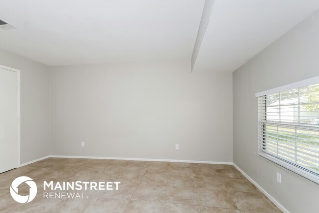 Foto del edificio - 1376 23rd Pl SW