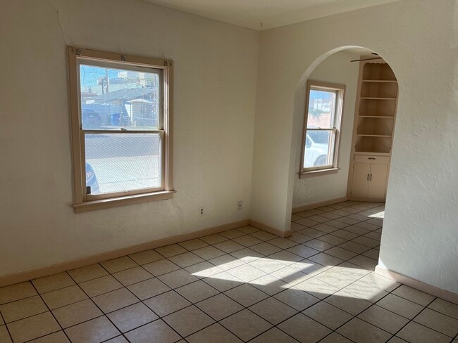 Living Room to Dining Room - 902 E Amelia Ave
