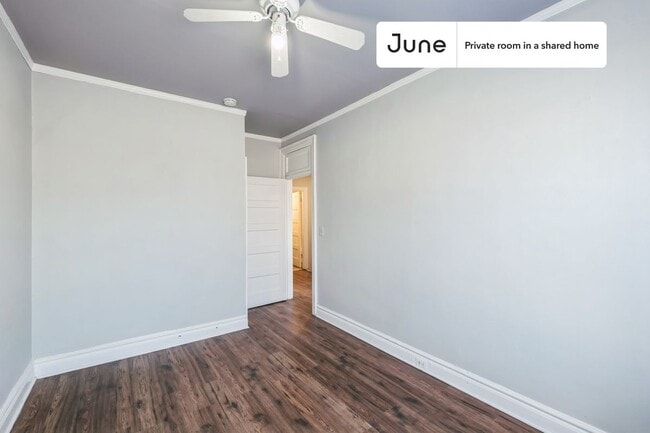 Building Photo - Room in Shared 4 bed/2 bath home