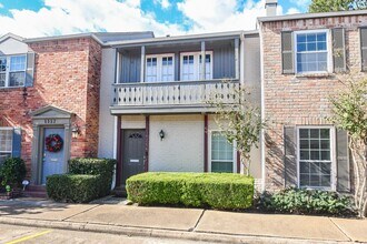 Building Photo - 6354 Del Monte Dr