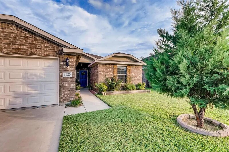 Foto principal - 3920 Orcas St