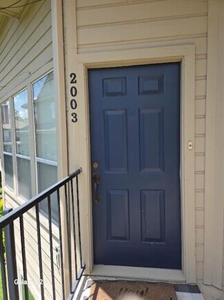 Building Photo - 2116 Tanglewood Blvd