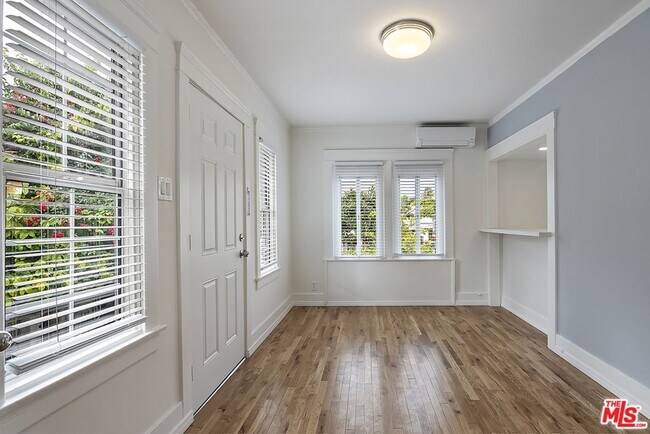 Foto del edificio - 1622 Maltman Ave