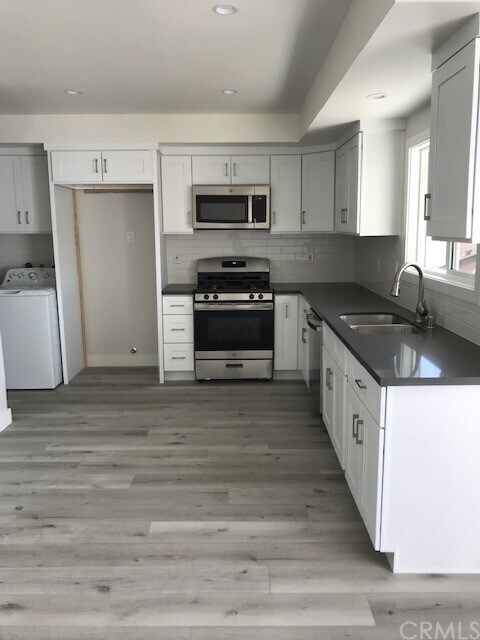 Primary Photo - 510 E San Jose Ave