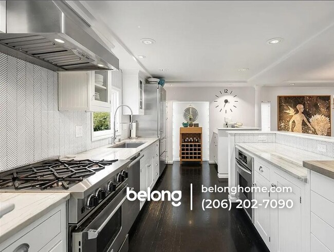 Building Photo - 2040 McGilvra Blvd E