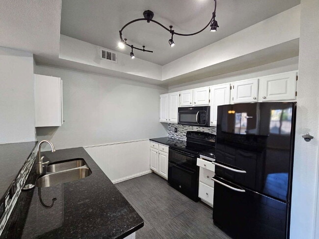 Photo - 12820 Ironstone Way Apartment