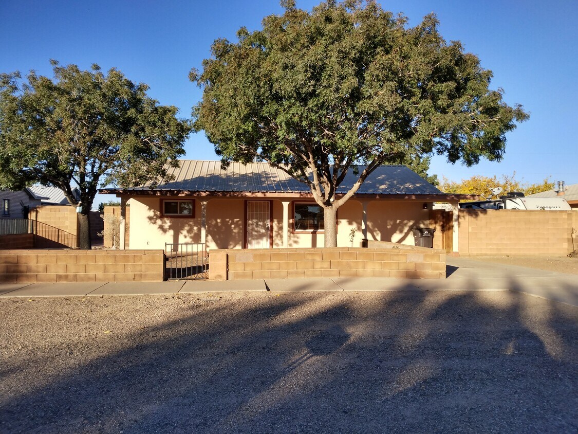 1614 S Silver Ave, Deming, NM 88030 House Rental in Deming, NM
