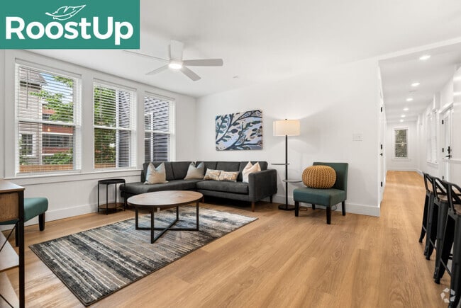 Building Photo - New RoostUp Furnished Private Bedroom with...