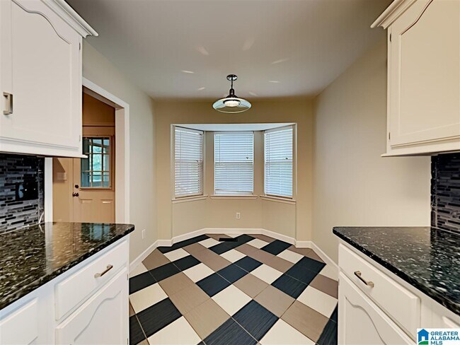 Building Photo - 547 Fultonbrook Dr