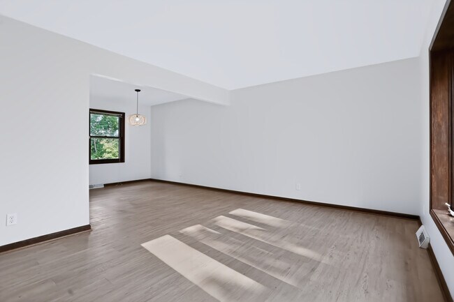 Foto del edificio - 660 S Restin Rd