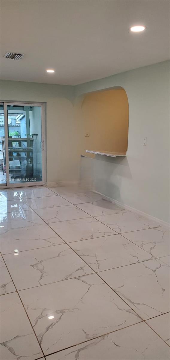 Foto del edificio - 1430 NE 175th St