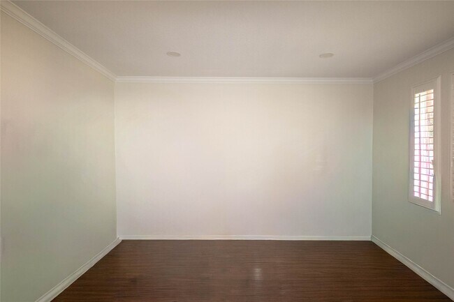 Foto del edificio - 5810 Parkdale Ct