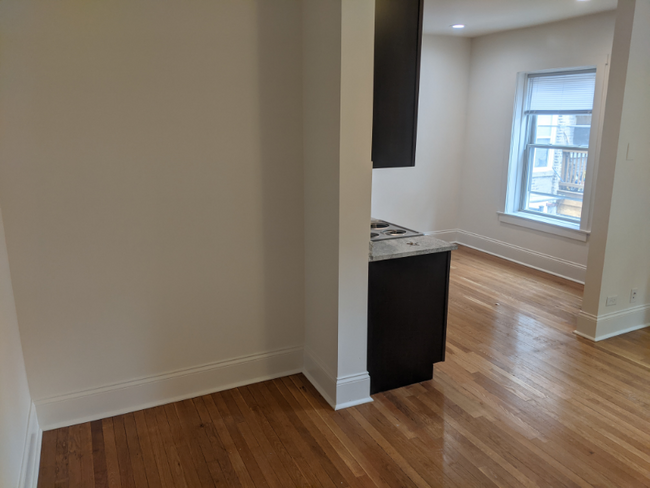 Foto del edificio - 4847 N Kimball Ave