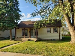 Building Photo - 8045 Cadillac Ave