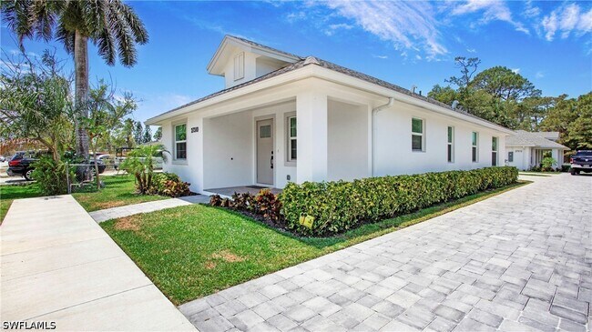 Foto del edificio - 27302 Dortch Ave