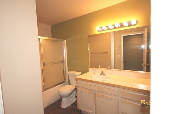 Building Photo - 144 3rd St W