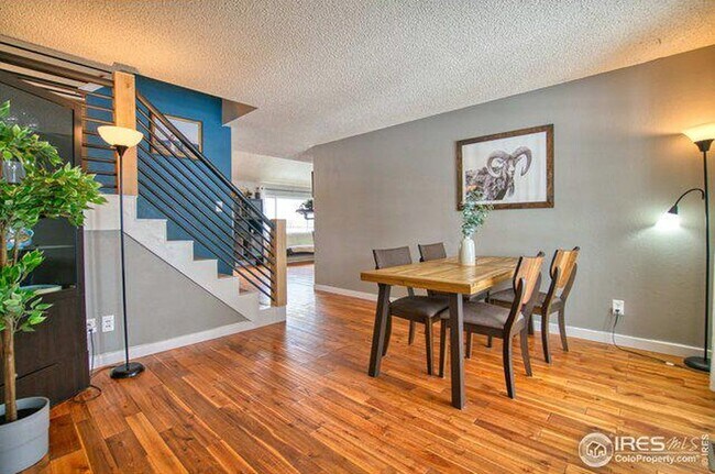 Foto del edificio - 12633 Grove St