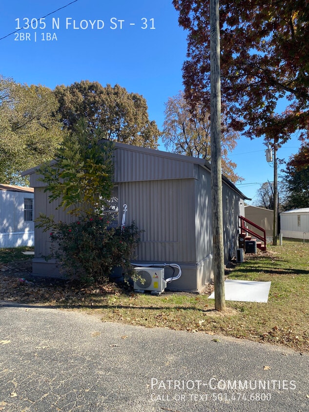 Primary Photo - 1305 N Floyd St