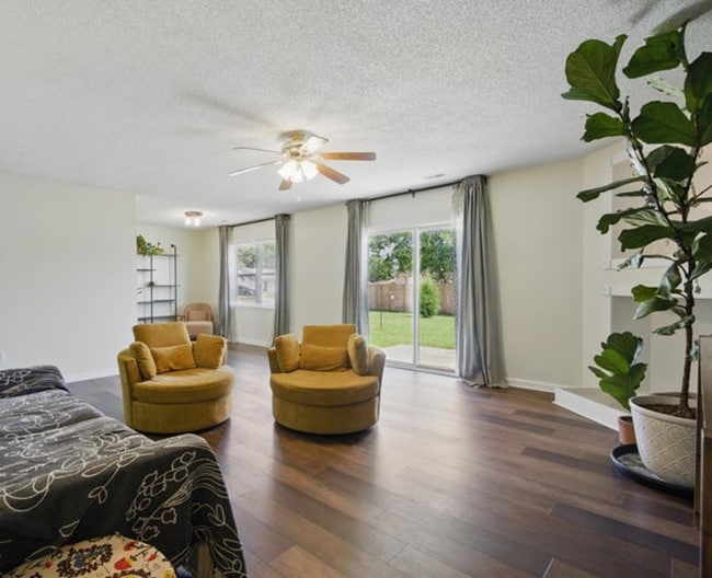Building Photo - 3 bedroom 2 bath in Summerfield