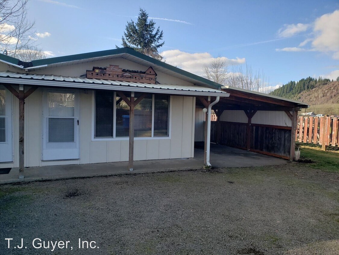 Primary Photo - 105 Engle Dr