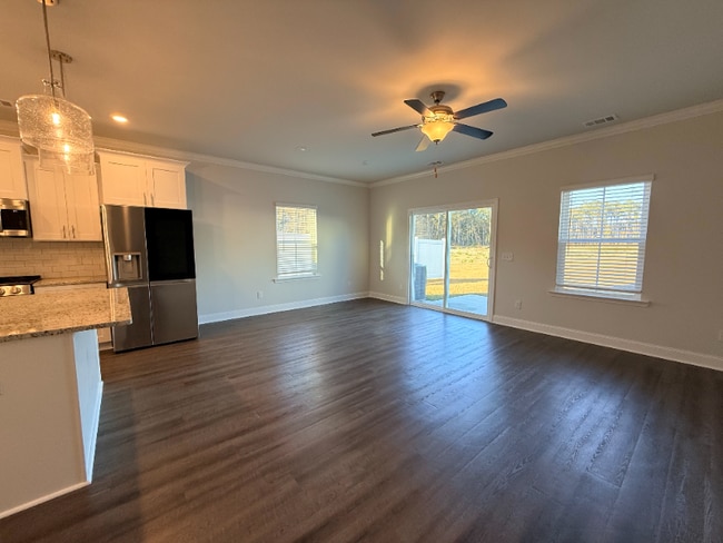 Building Photo - 88 Dorsey Dr