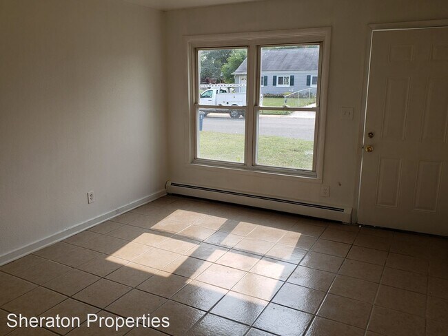 Building Photo - 3 br, 1 bath House - 114 Pilgrim Rd.