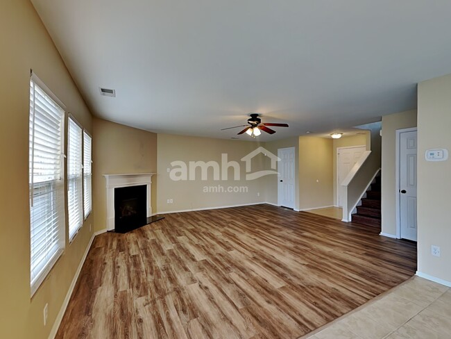 Foto del edificio - 9545 Birchcroft Ln