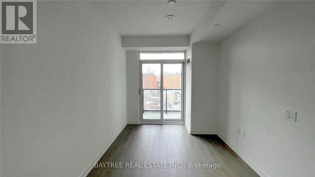 Photo du bâtiment - 50 Power St