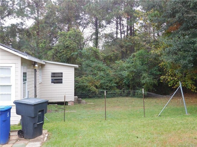 Foto del edificio - 3820 N Market St