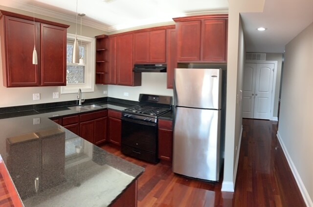 Building Photo - 4642 W 63rd St