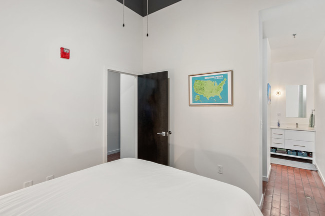 Foto del edificio - 1108 E 30th St