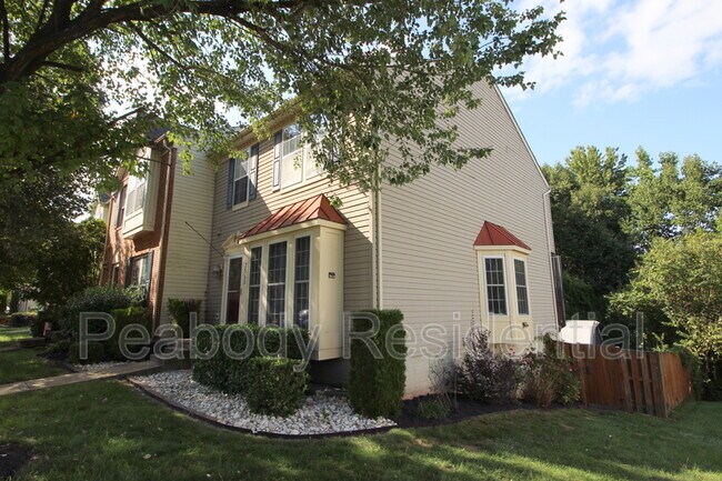 Building Photo - 2562 Sylvan Moor Ln