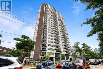 Building Photo - 111-2111 Raglan Ave