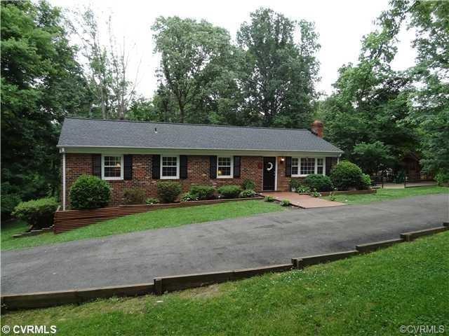 Primary Photo - 2138 Chestnut Oaks Rd