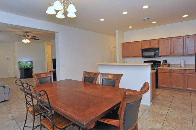 Foto del edificio - 11822 W Farmall Dr