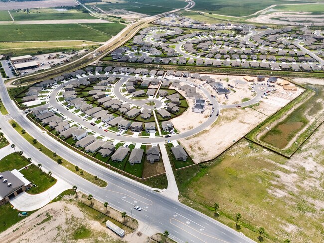 Building Photo - Belterra at Tres Lagos