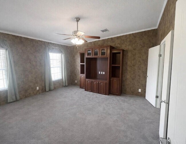 Building Photo - 8730 FM 646 Rd