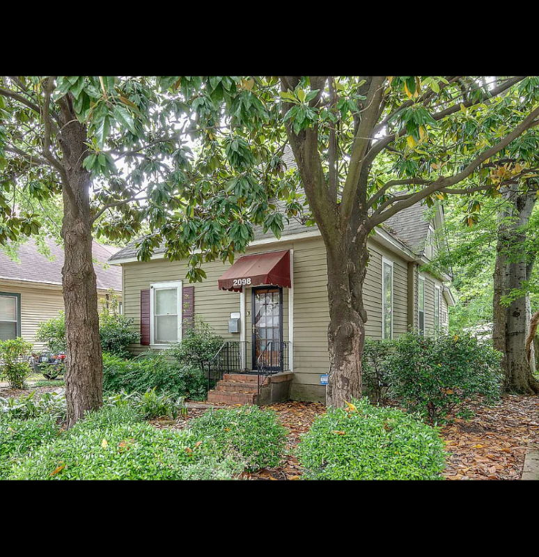 Primary Photo - 2098 Court Ave
