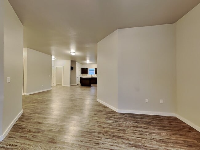 Foto del edificio - 14308 Peach Tree Dr