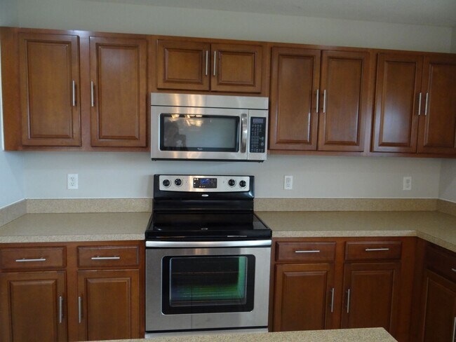 Building Photo - 3 br, 2 bath House - 9975 Bishop Creek Way