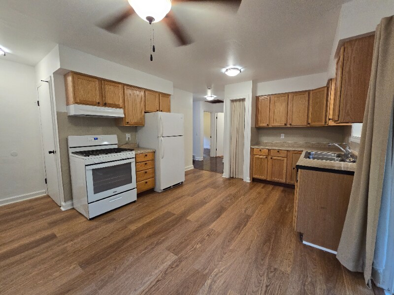 Foto principal - 4711 Crescent Rd