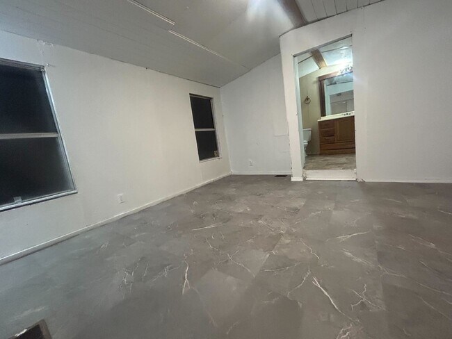 Foto del edificio - Rent this 2 Bedroom in Monetta!