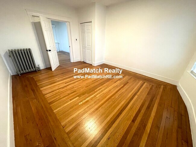 Building Photo - 32 Bowen Ave